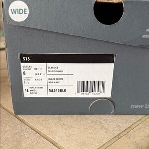 New Balance 515 Classics in Black and White